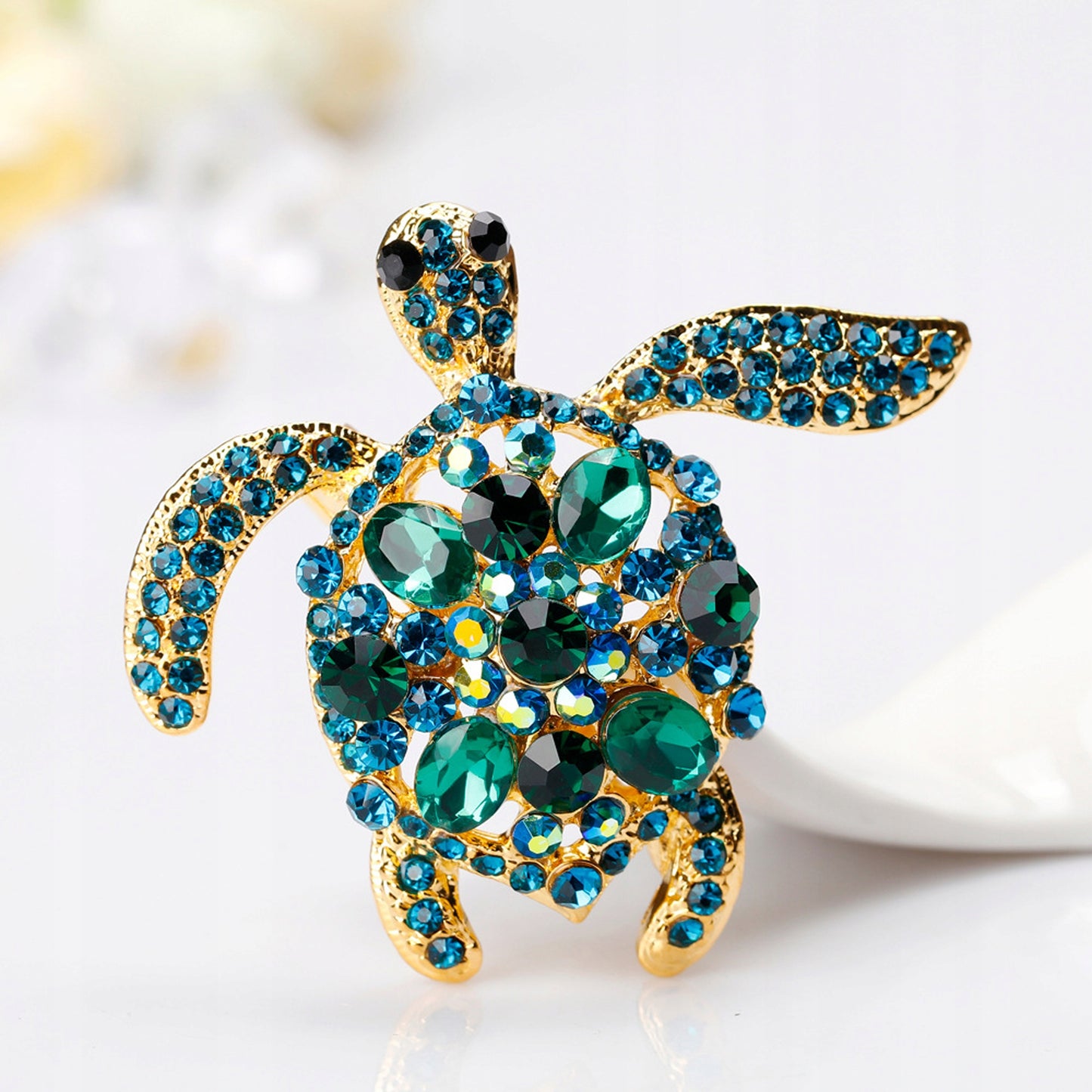 Schildkröte mit Zirkonen - eine Brosche zum Verschenken
