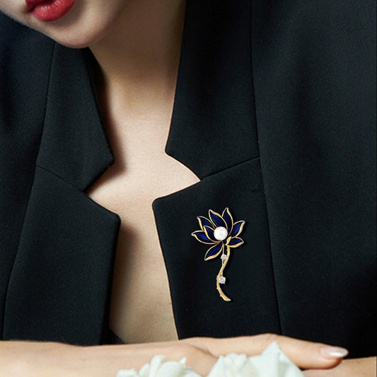 Lotusblume – 14 Karat vergoldete Brosche