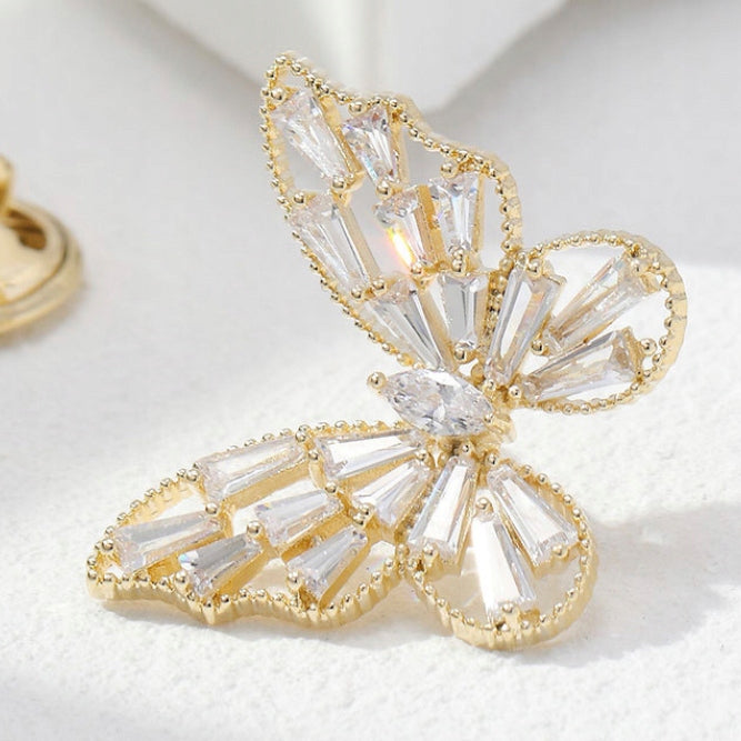 Kleiner Schmetterling - 14K vergoldete Anstecknadel