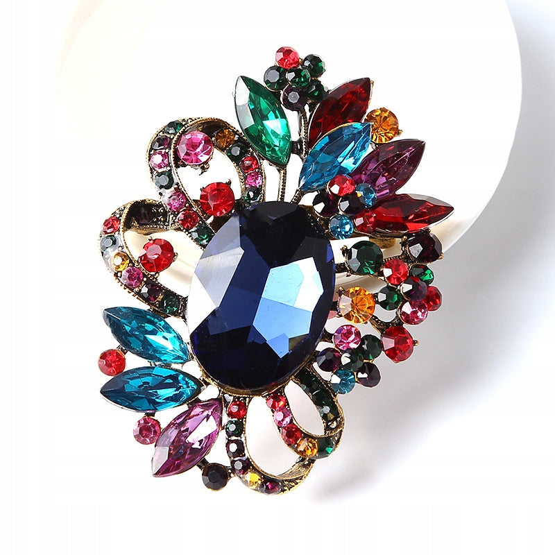 Bunte Brosche mit Zirkonen