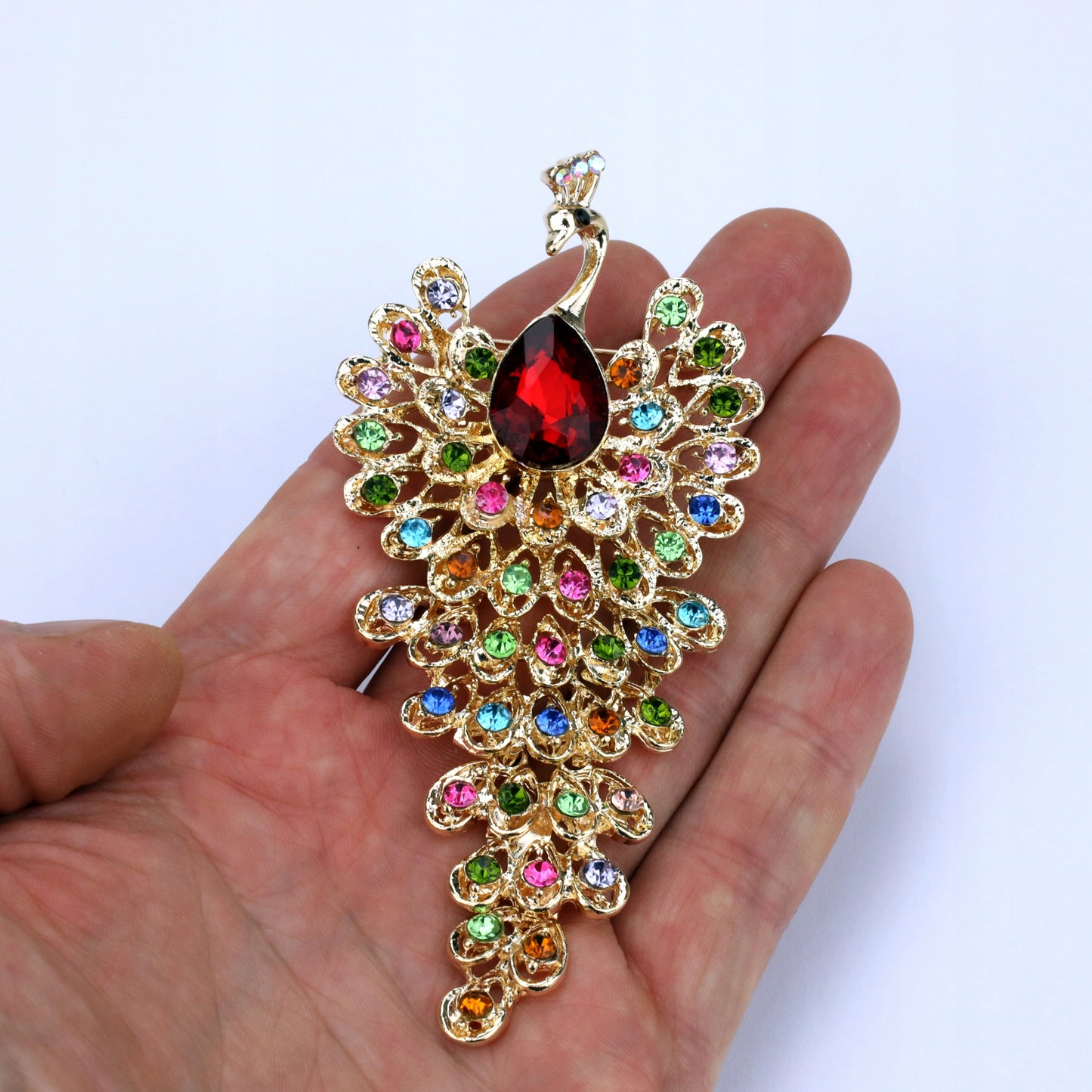 Pfau mit Zirkonen und beweglichem Schwanz – goldene Brosche