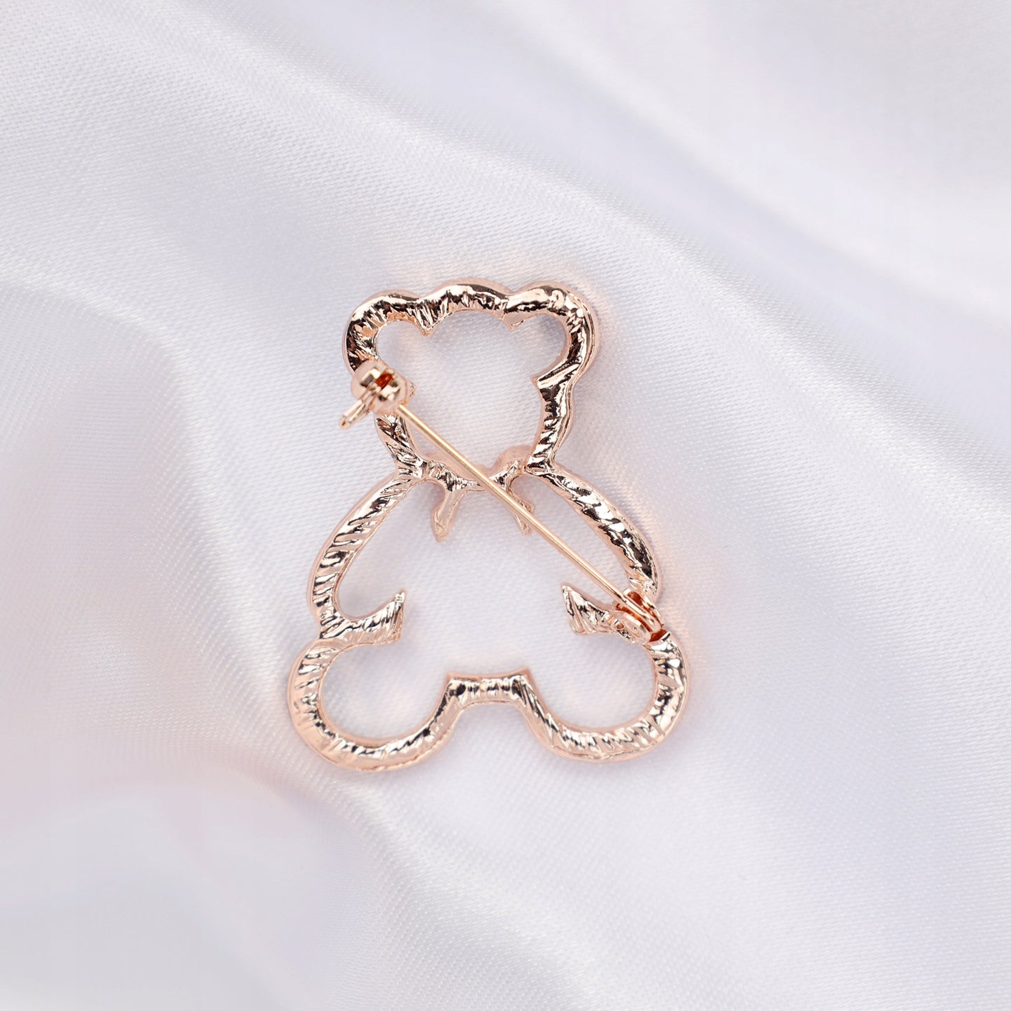 Teddybär mit Schleife - Silberbrosche mit Roségold