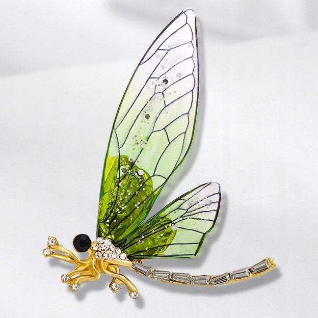 Libelle mit grünen Harzflügeln - Brosche