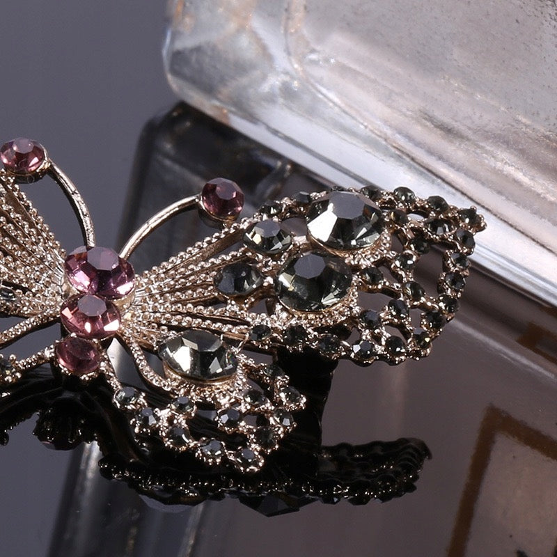 Schmetterlingsbrosche mit Zirkonen