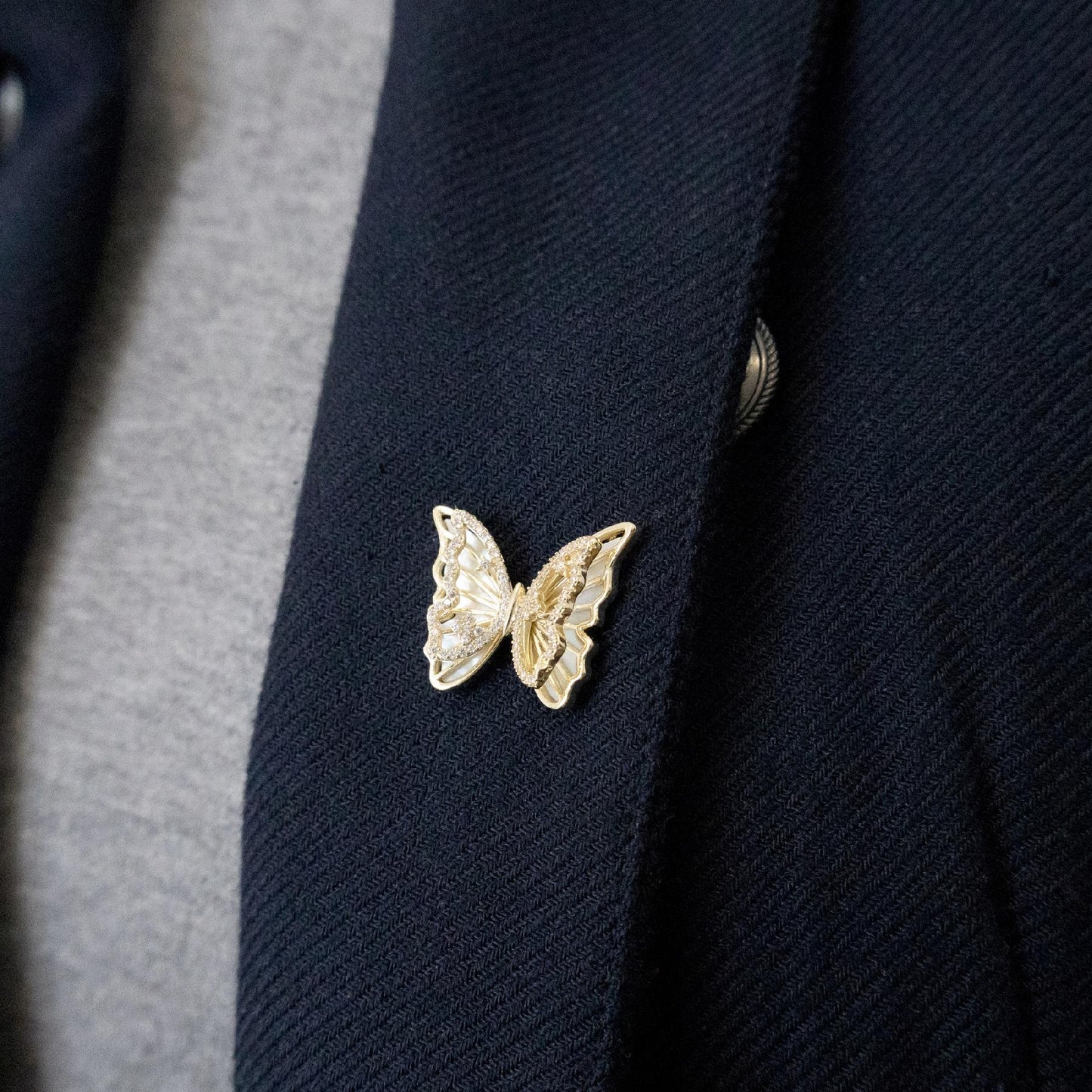 Schmetterling mit Zirkonia - 14K vergoldeter Stift