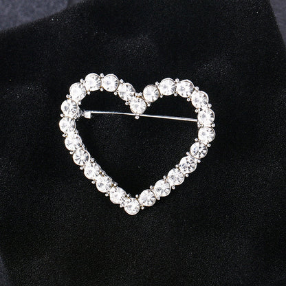 Silbernes Herz mit Zirkonia - Valentinstagsbrosche