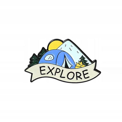 Bergnadel mit einem Zelt und dem Wort „Explore“