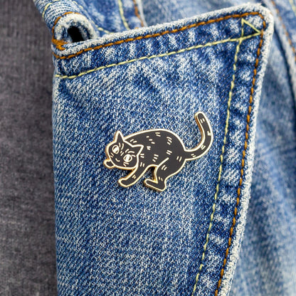 Bonifatius der Schwarze Kater - Anstecknadel mit vergoldeten Konturen