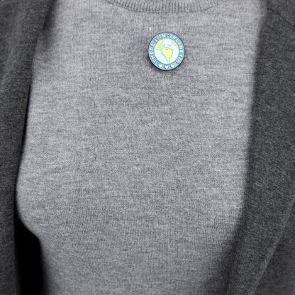 Ökologischer Pin mit dem Slogan „There is no planet B“