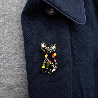 Schwarz gefleckte Katze – eine Brosche als Geschenk für einen Katzenliebhaber