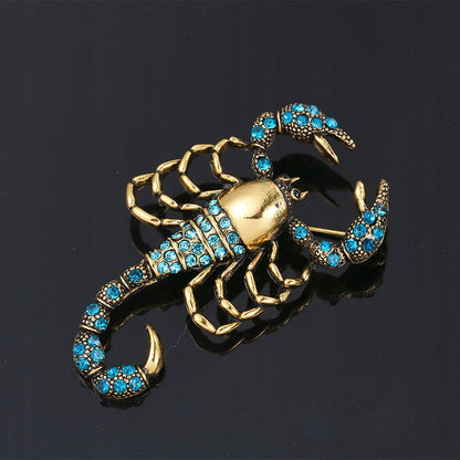 Skorpion mit Zirkonia-Brosche