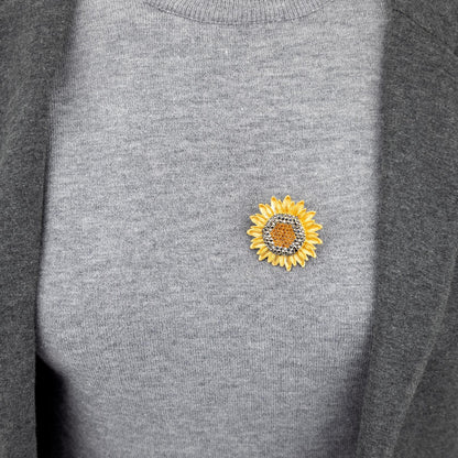 Sonnenblume - eine bezaubernde Brosche mit Anhänger